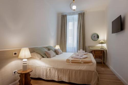 Foscolo46 Elegante e Luminoso NaonBnB — 4-Star Luxury Hotel in Trieste, Italy