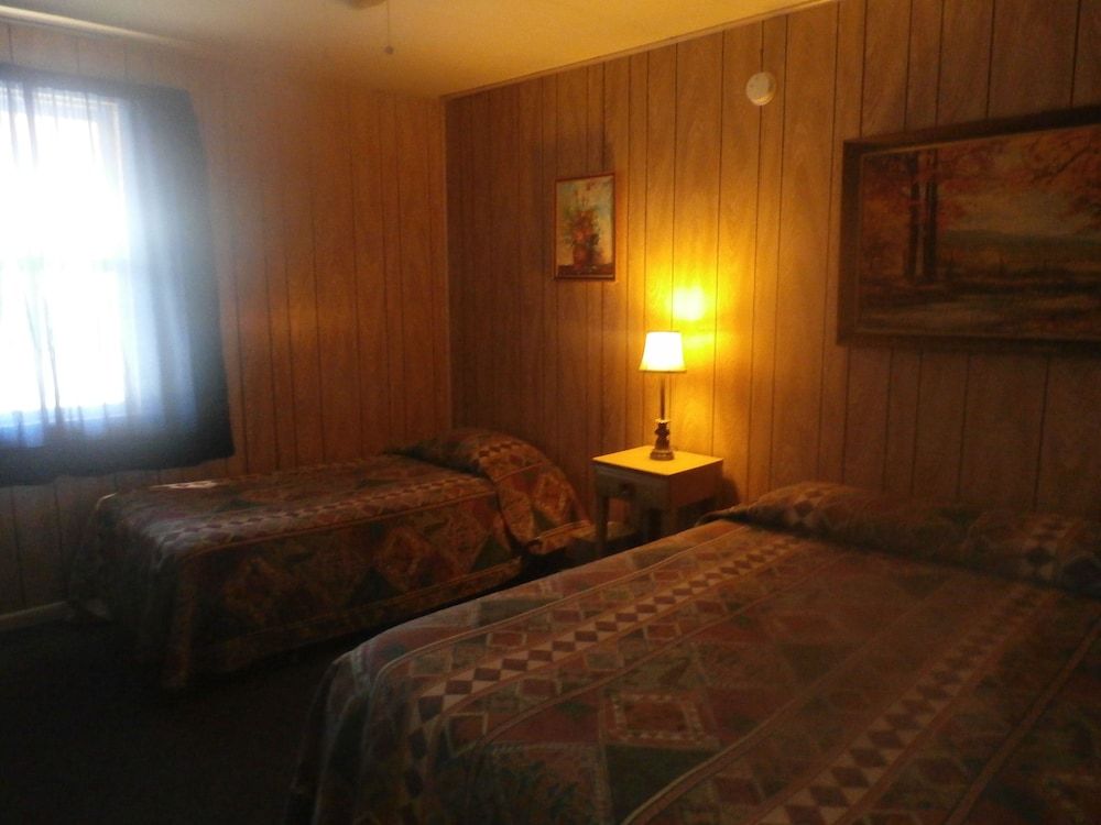 The Sage Motel - photo 24
