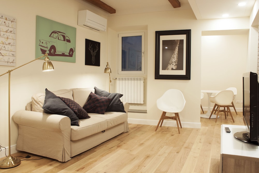 Gilbe One Apartment by Mamo Florence — 4-Star Luxury Hotel in Florence, Italy