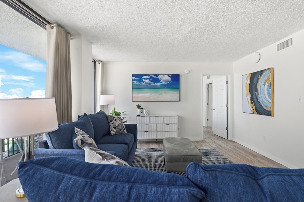 Sandpiper Beacon Beach Resort - photo 316