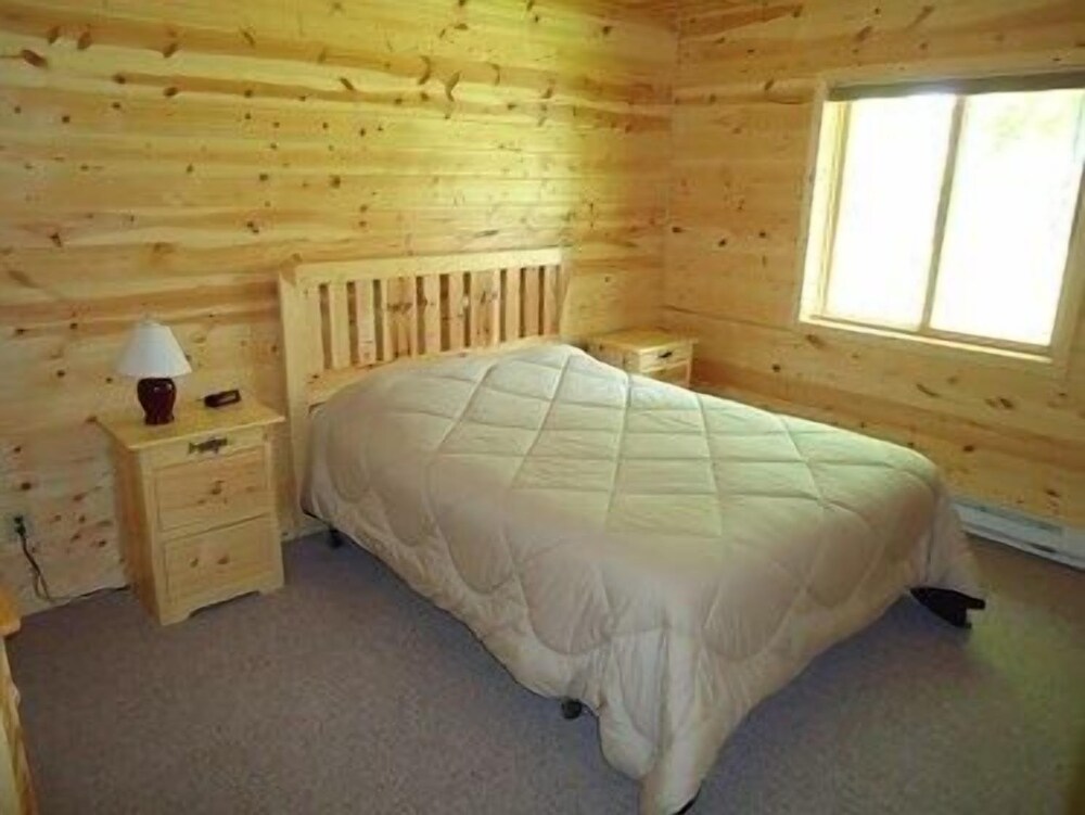 Red Door Resort & Motel - photo 7