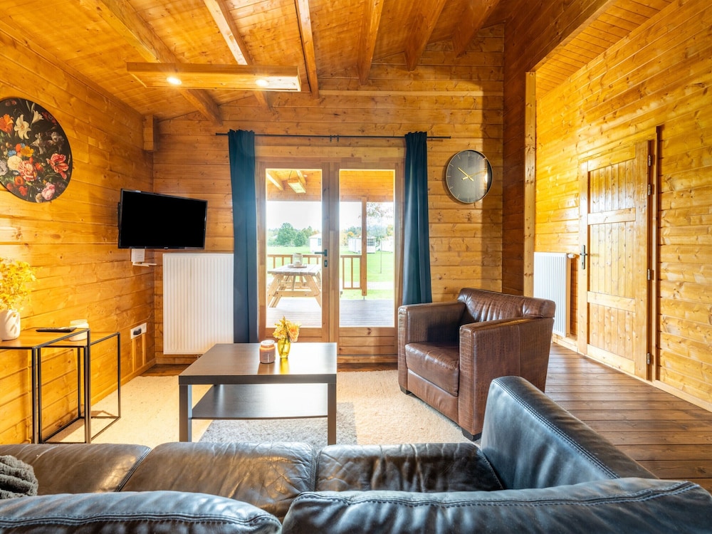 Chalet In Brabant Near Nature Reserves 19783758 — Valkenswaard