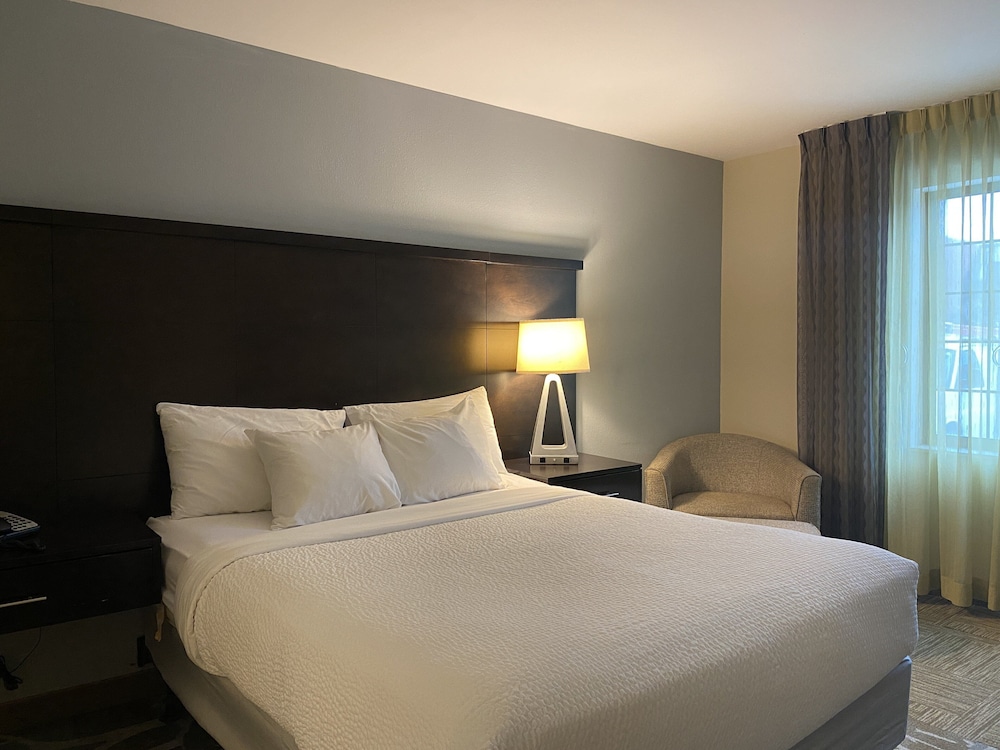 Staybridge Suites Liverpool Syracuse by IHG - photo 17