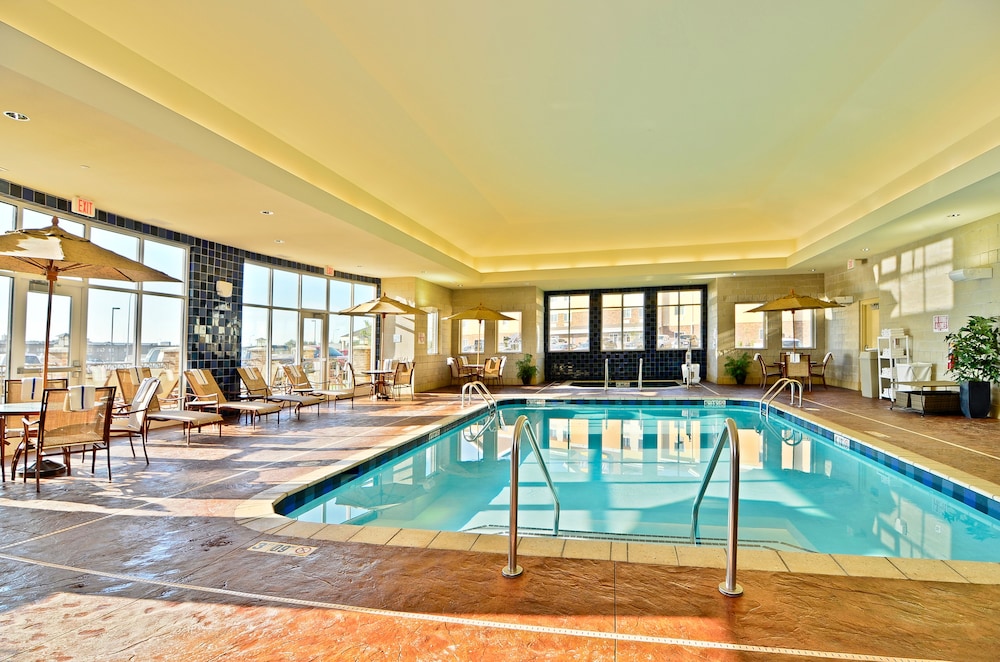 Holiday Inn Express & Suites Williston by IHG - photo 32