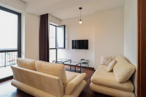 Modern Vake Retreat By Wehost