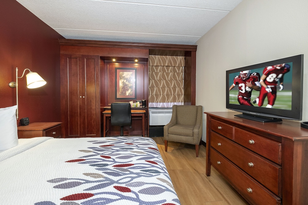 Red Roof Inn Meriden - photo 19