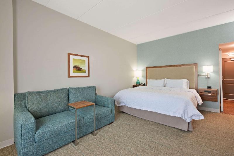 Hampton Inn & Suites North Huntingdon Irwin - photo 24