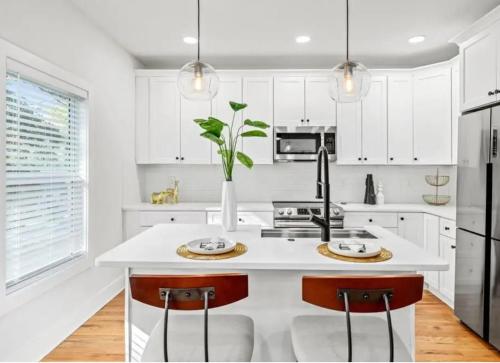 1659 Cascade Oasis — Atlanta — photo 4
