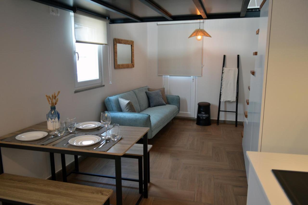 Porta 4 Âncora in Nazare, Portugal