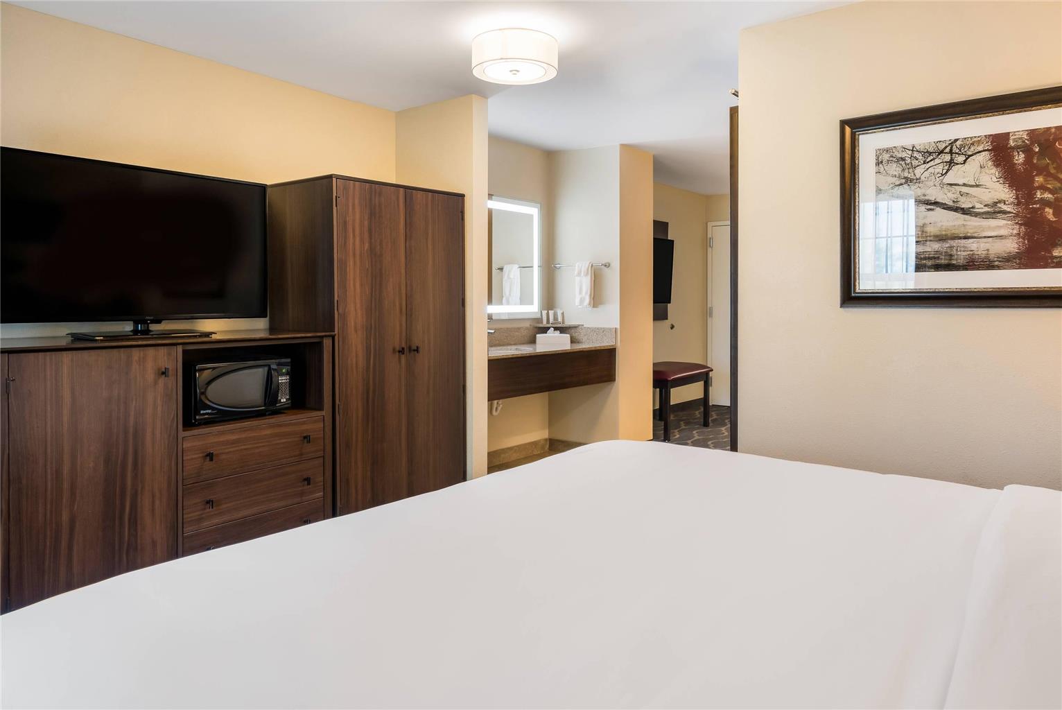 Country Inn & Suites by Radisson Grandville Grand Rapids West MI - photo 32