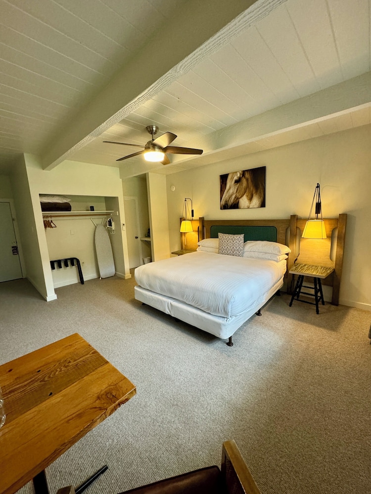 Hidden Valley Inn - photo 17