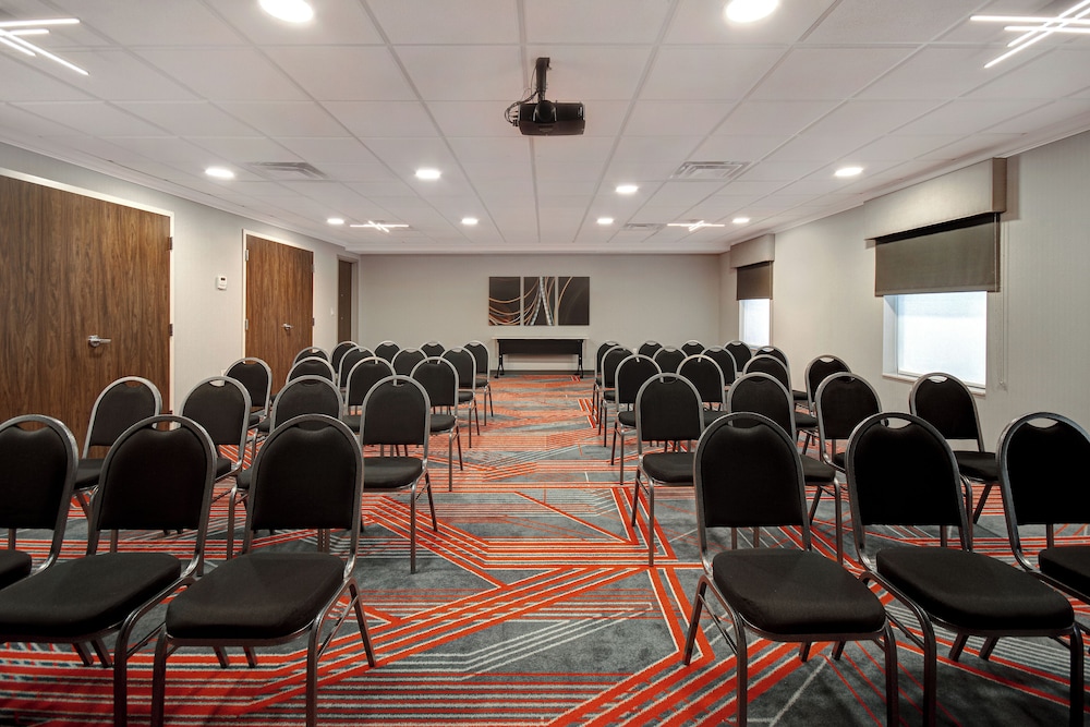 Hampton Inn & Suites Dayton Vandalia - photo 101