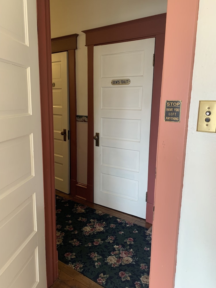Historic Hotel Greybull - photo 13