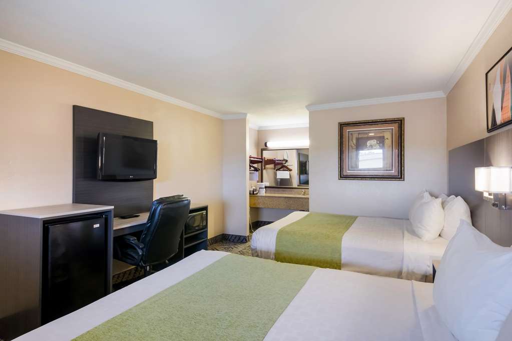 SureStay Hotel by Best Western Rockdale - photo 19