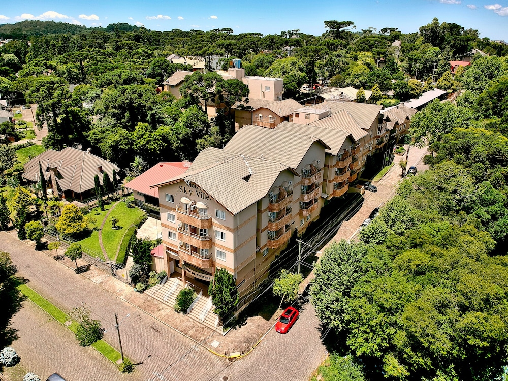 Sky Ville Hotel Canela in Canela, Brasil