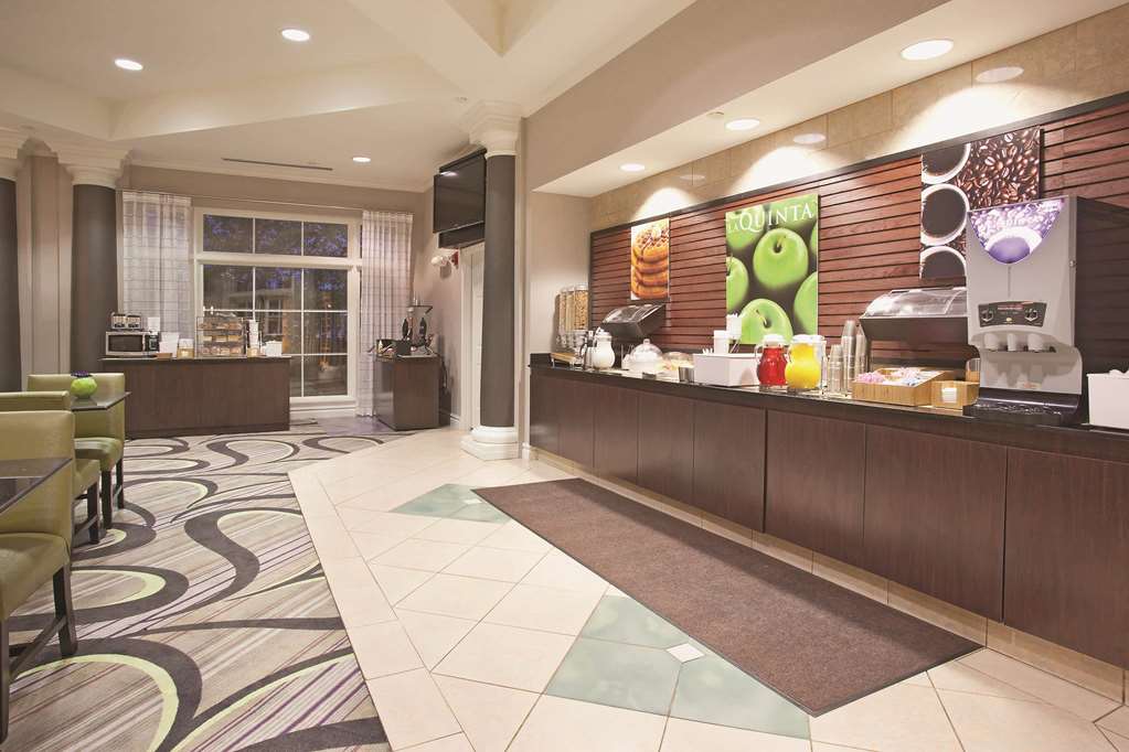 La Quinta Inn & Suites by Wyndham Pueblo - photo 53
