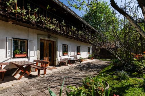 House Garden And a Green Cat — 4-Star Luxury Hotel in Bled, Slovenia