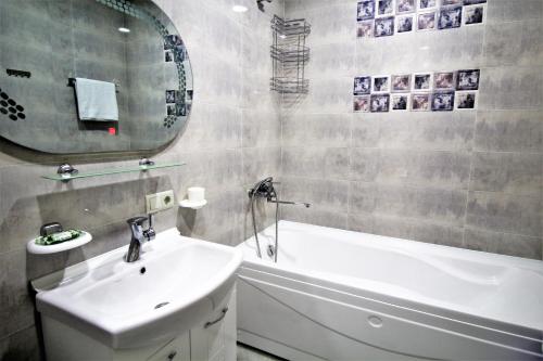 Heart of Tbilisi modern 3 bedroom apartment