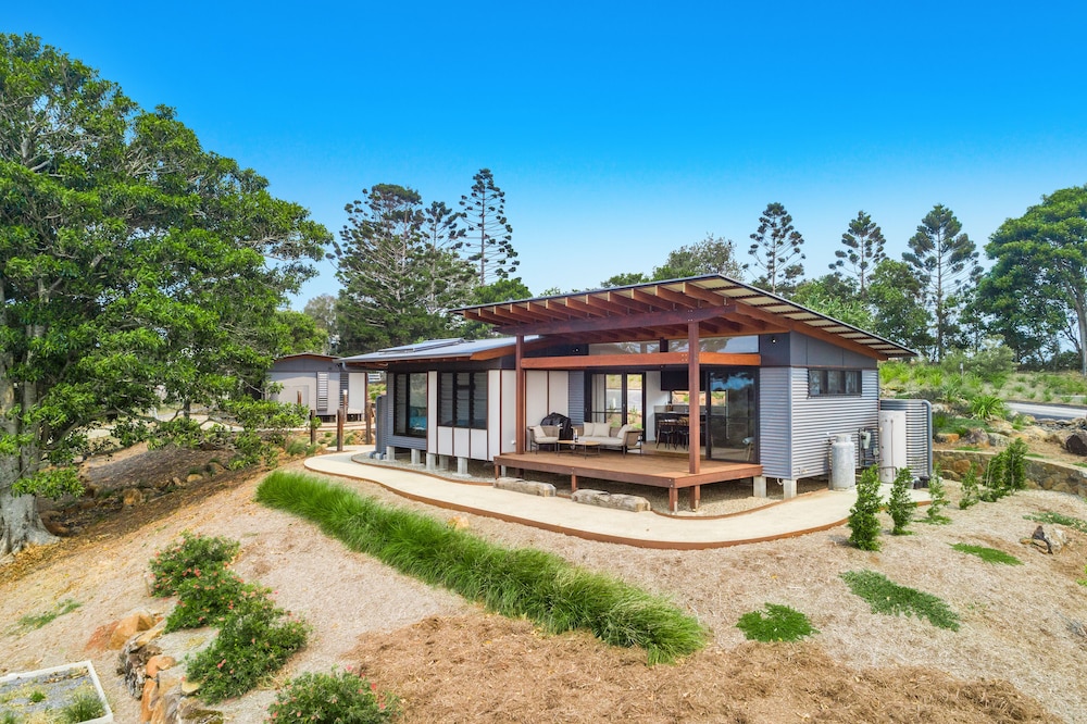 Your Luxury Escape Carinya Cottage 2 — 4-Star Luxury Hotel in Byron Bay, Australia