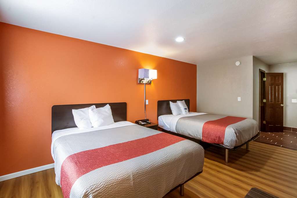 Motel 6 Rossford OH - photo 11