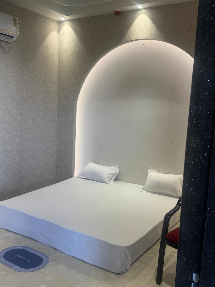 Kanha Retreat Vrindavan - last minute hotel in Vrindavan