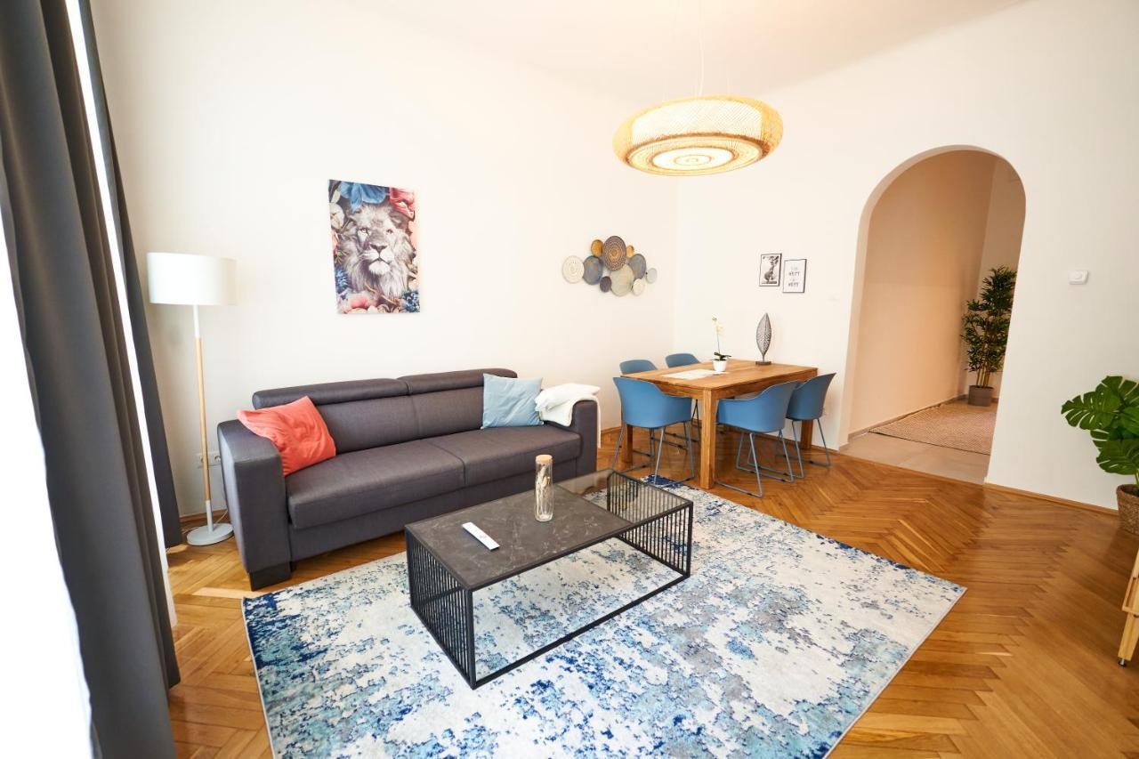 Trendy Apartment 3 Zimmer zentral gelegen — 4-Star Luxury Hotel in Vienna, Austria