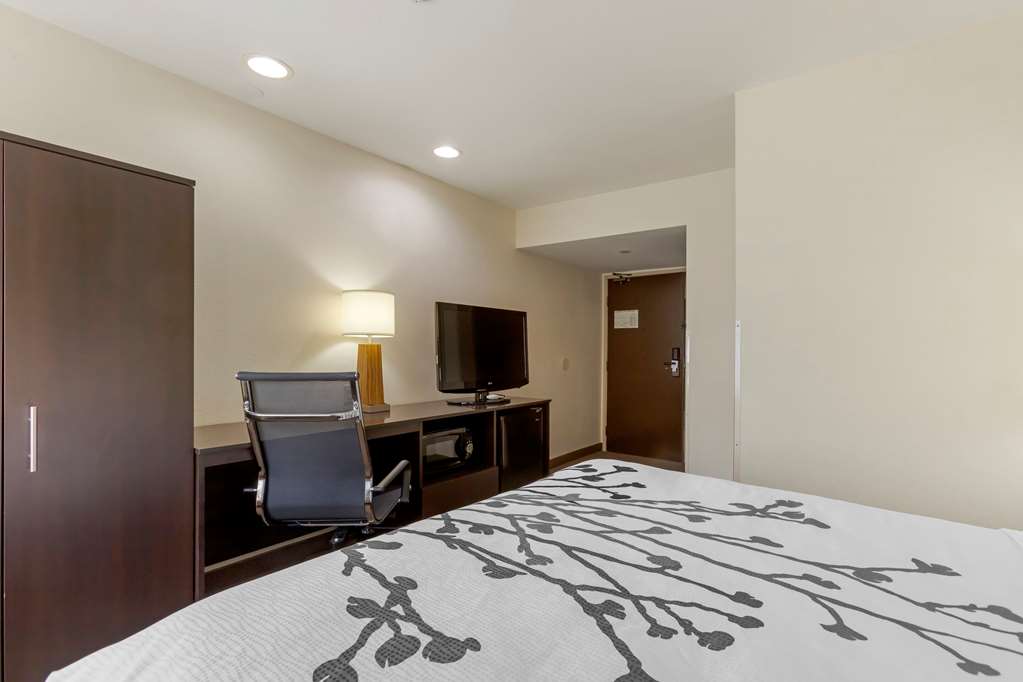 Sleep Inn Ontario - photo 11
