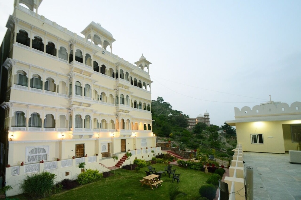Palace Rajkumbha — Sadri