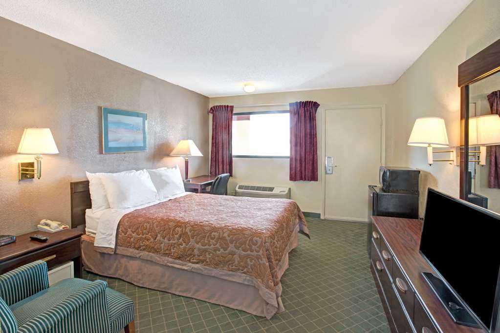 Super 8 by Wyndham Shelby - photo 13