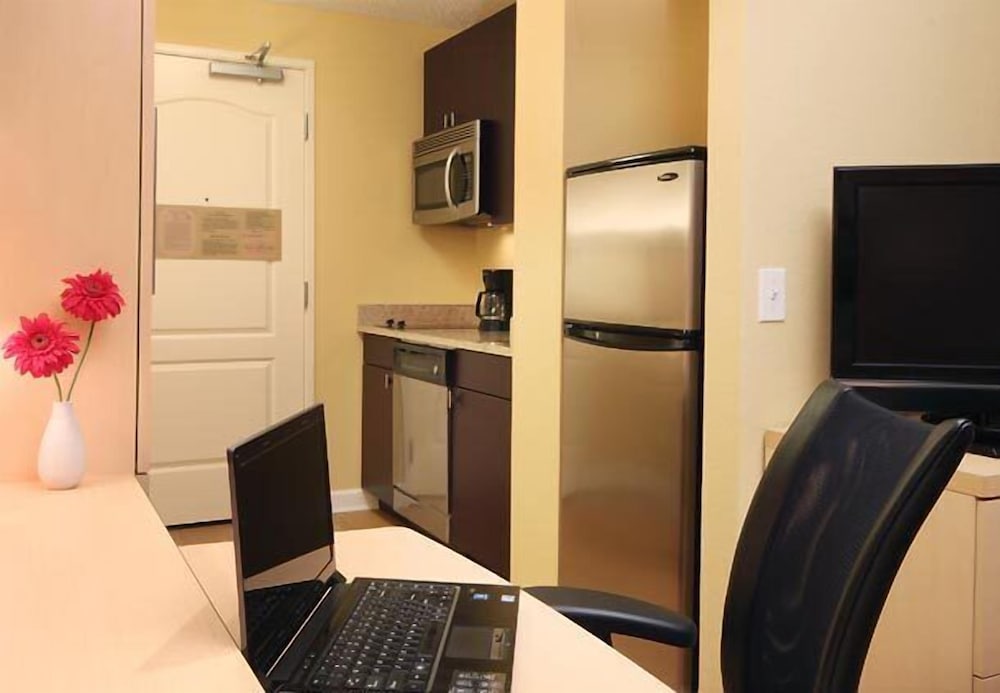 TownePlace Suites by Marriott Albany - photo 6