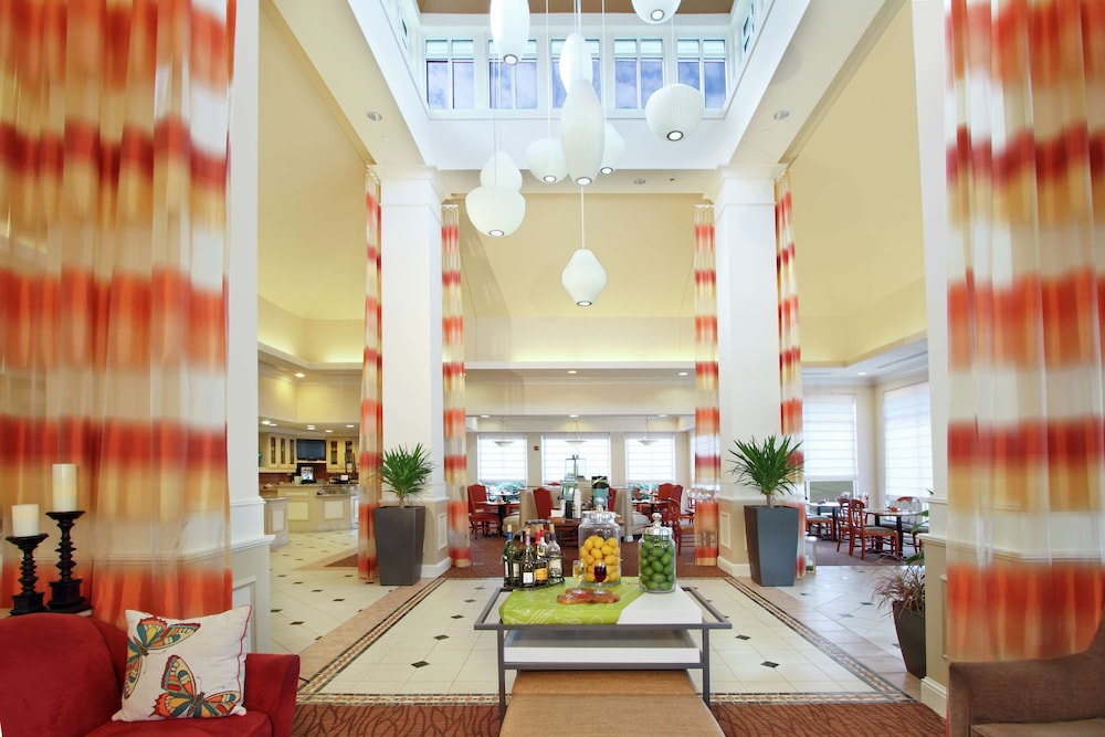 Hilton Garden Inn Chesapeake Greenbrier - photo 3