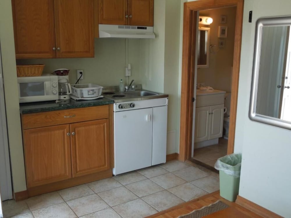 The Sifting Sands Motel - photo 16