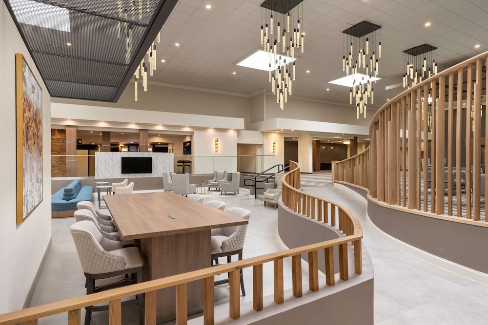 DoubleTree by Hilton Fort Worth South Hotel & Conference Center - photo 4