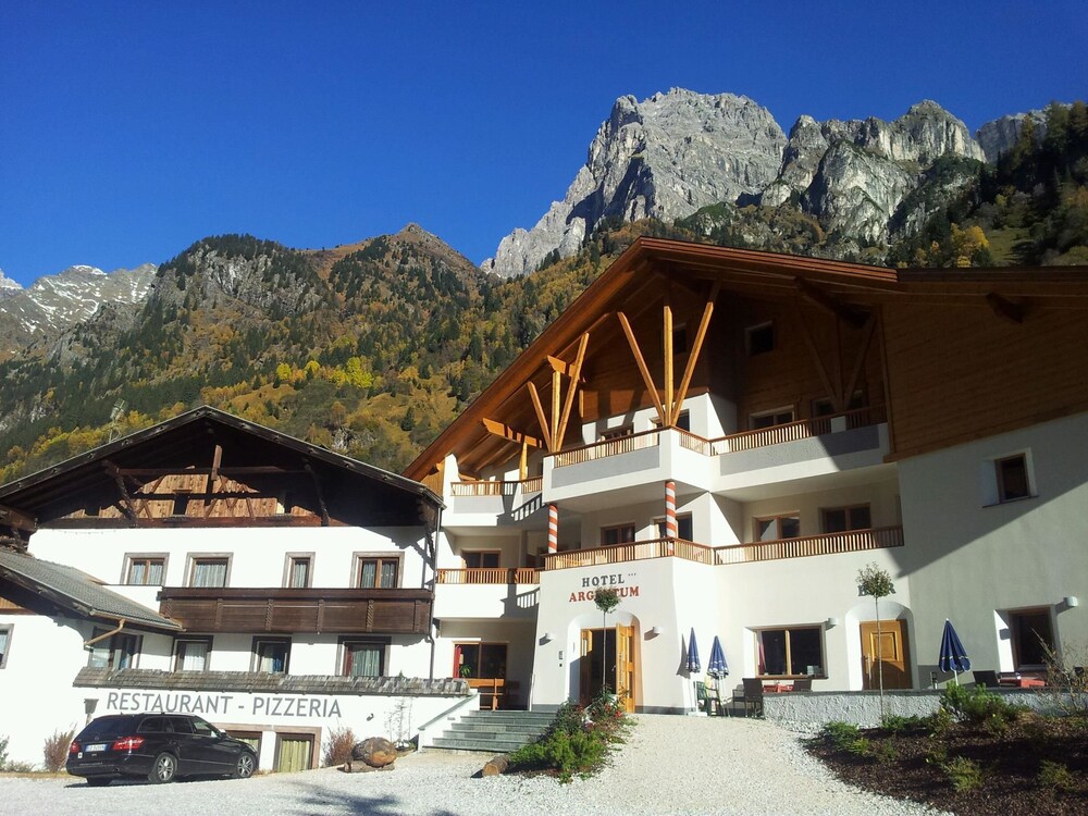 Hotel Argentum by Bergkristall — hotel in Colle Isarco