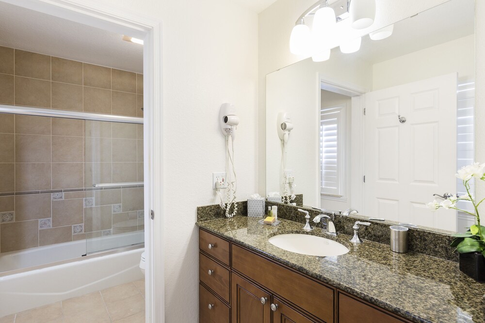 Reunion Resort by Intteli Fun Rentals - photo 75