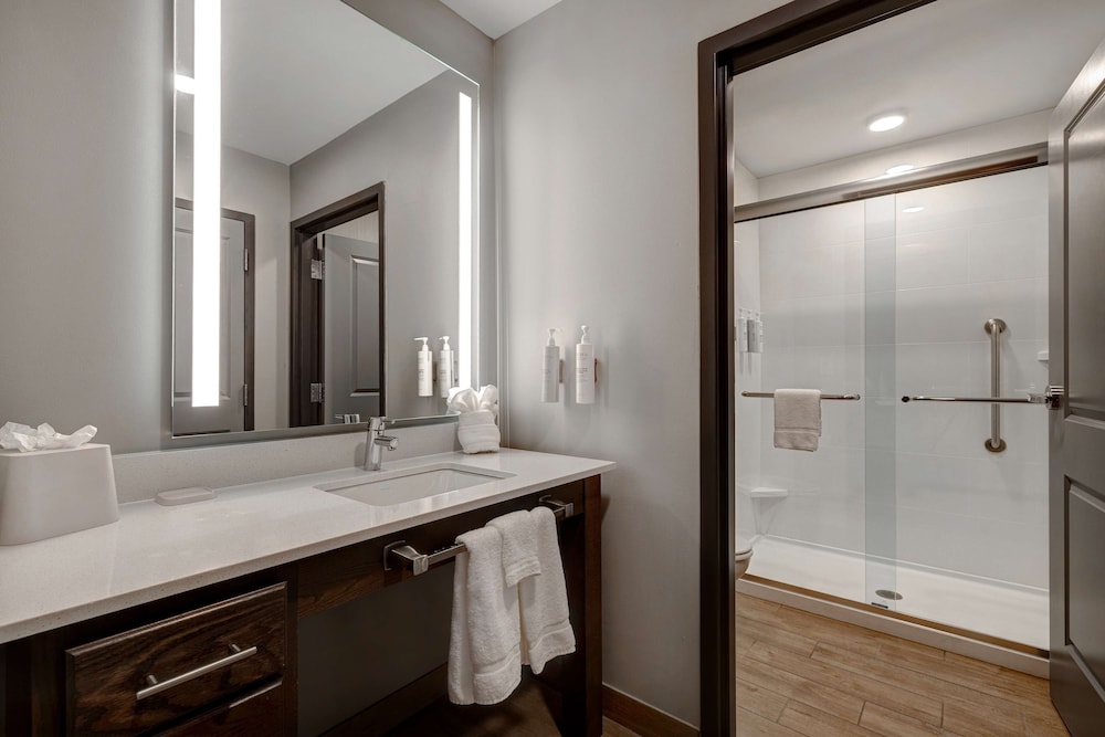 Homewood Suites by Hilton Oak Creek Milwaukee - photo 27