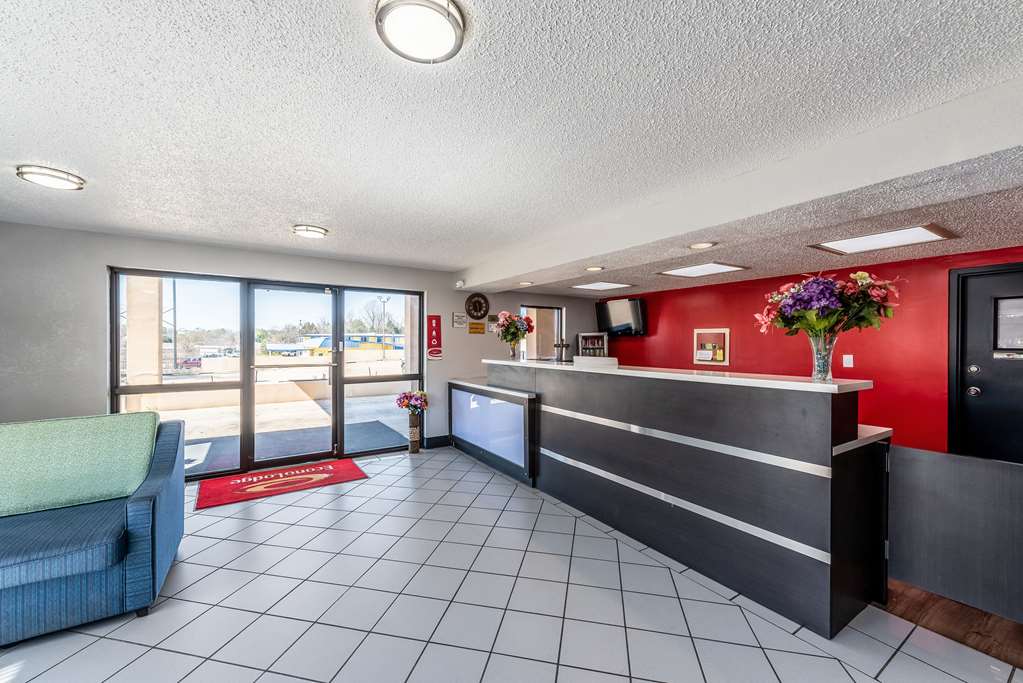 Econo Lodge Vicksburg - photo 6