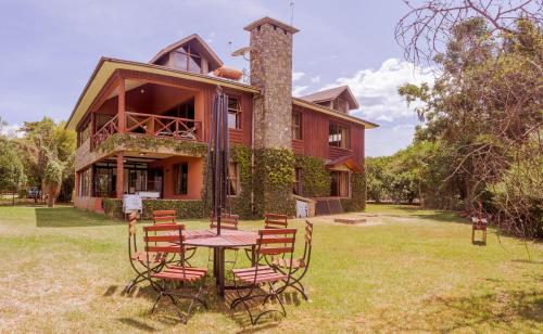Ol Kine Cottage at The Great Rift Valley Lodge & Golf Resort Naivasha in Naivasha, Kenya