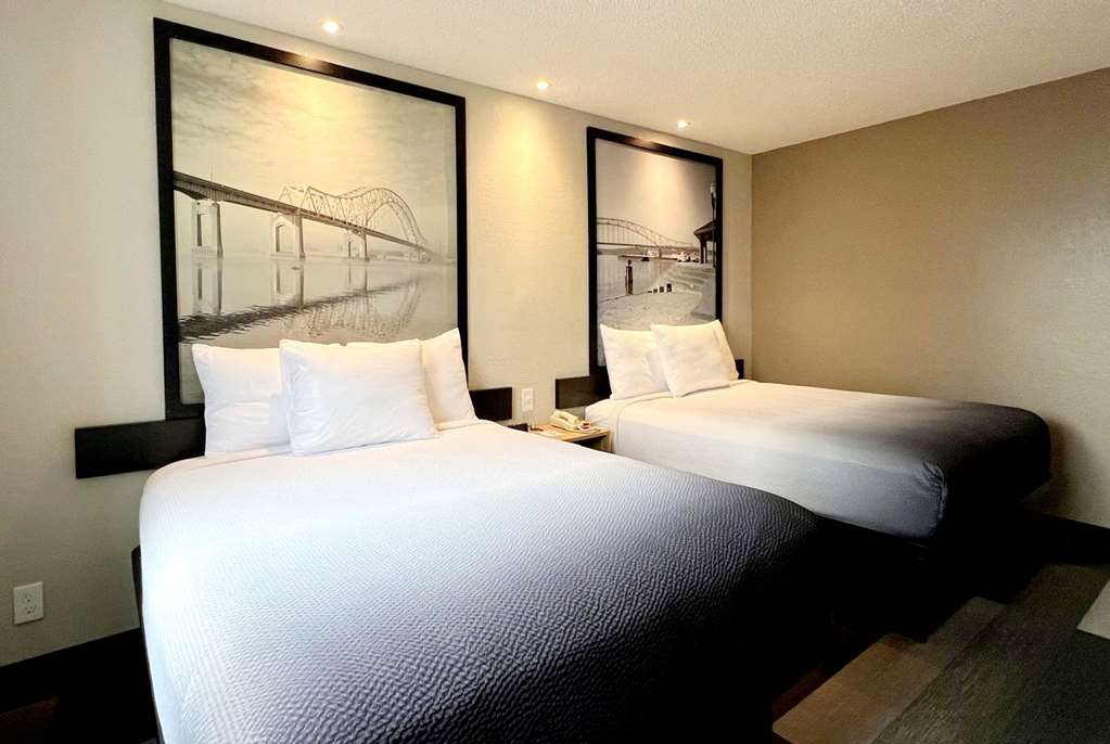 Super 8 by Wyndham Cedar Rapids - photo 4