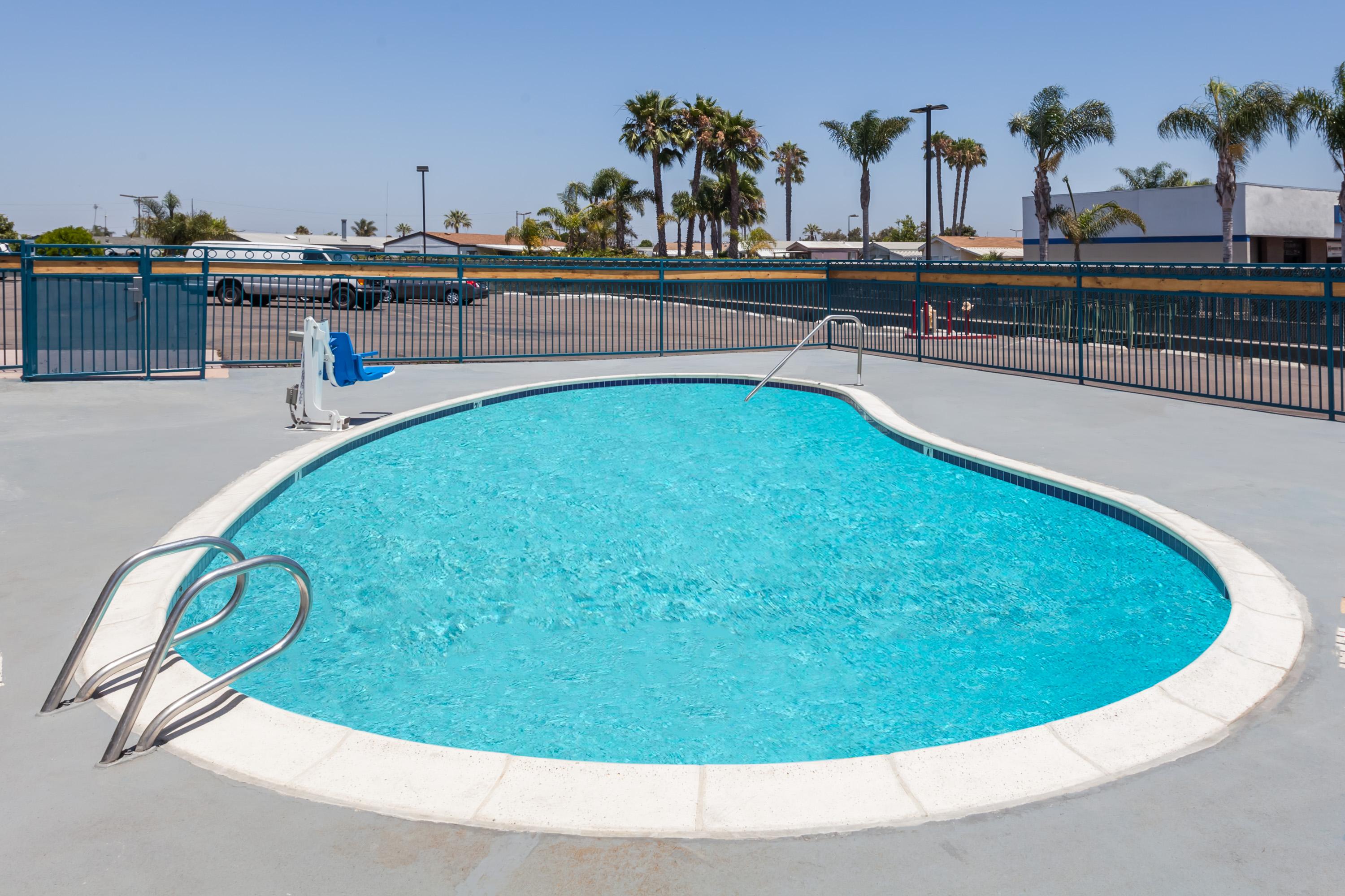 Super 8 San Diego Imperial Beach - photo 17