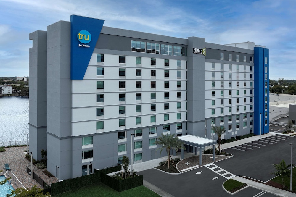 TRU by Hilton Miami Airport South Blue Lagoon FL - photo 34
