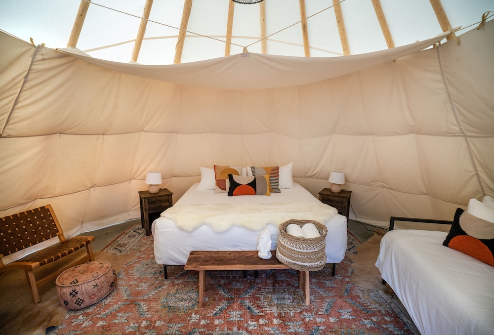 Dreamcatcher Tipi Hotel - photo 8