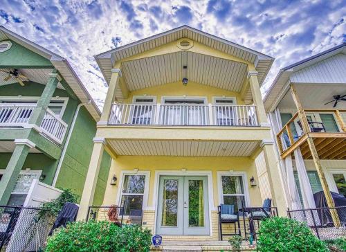 Dockside Drift by StayLage in Hot Springs, United States