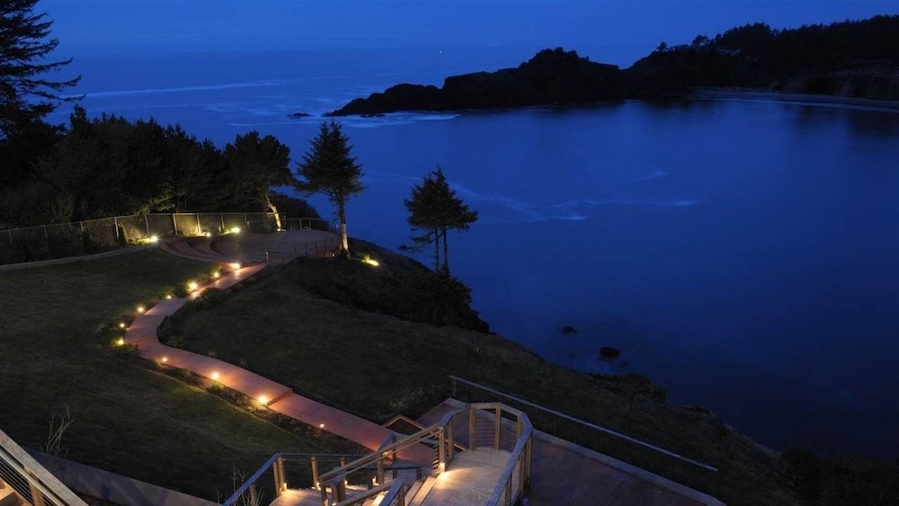 Whale Cove Inn - photo 42