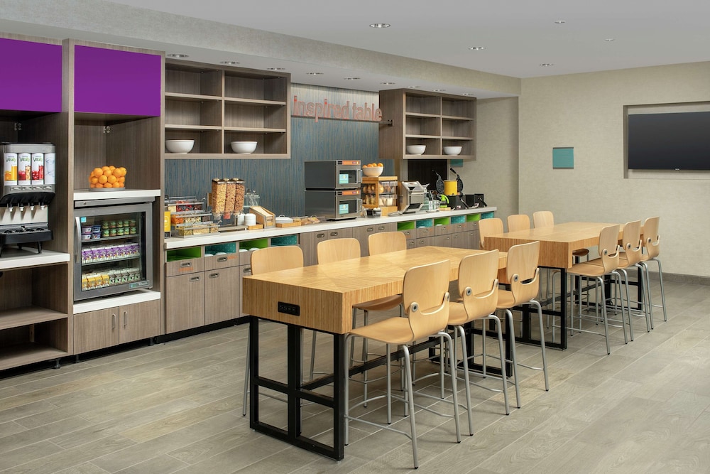 Home2 Suites by Hilton Phoenix Airport South - photo 30