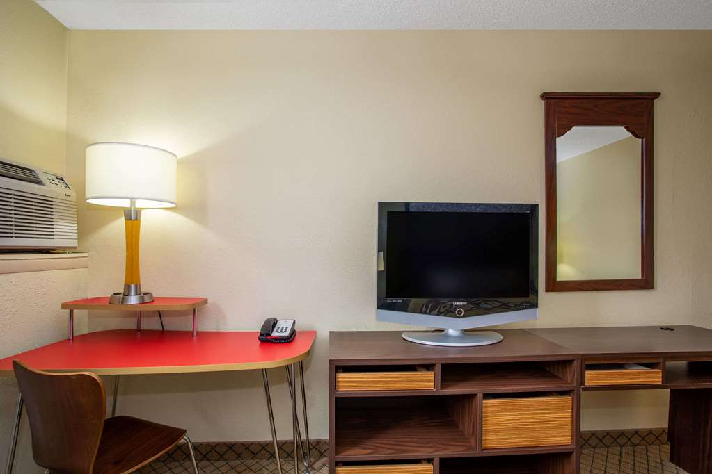 Super 8 by Wyndham Craig - photo 10
