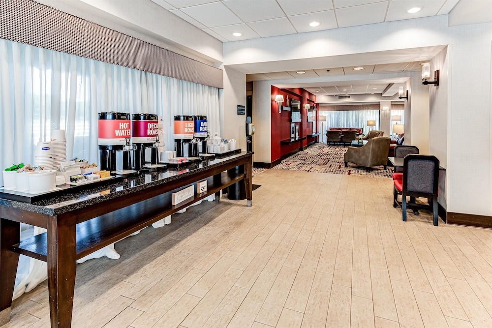 Hampton Inn Tuscaloosa University - photo 35