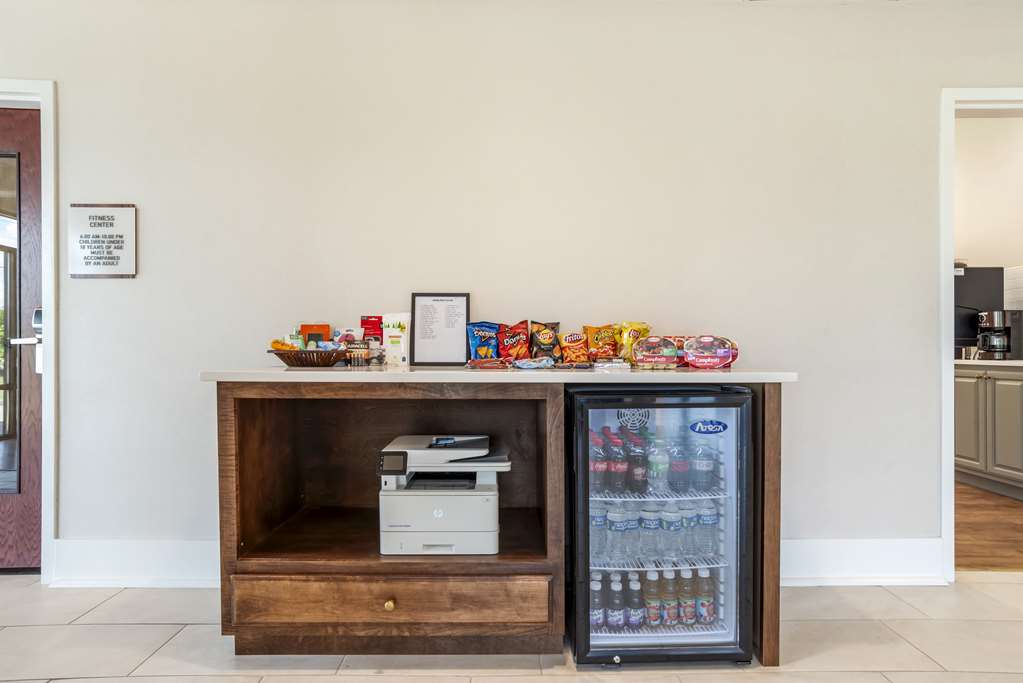 Best Western Plus Two Rivers Hotel & Suites - photo 28