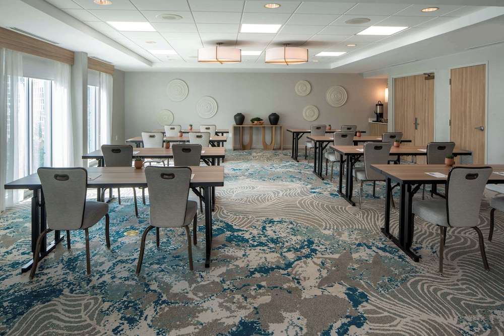 Hilton Garden Inn Orlando Airport - photo 37