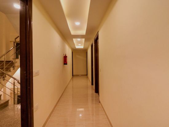 Hotel Interior/Public Areas